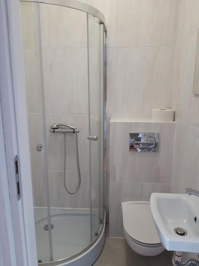 Pensjonat Agroturystyczny Pod Modrzewiem Bed and Breakfast Florczaki Eksteriør billede