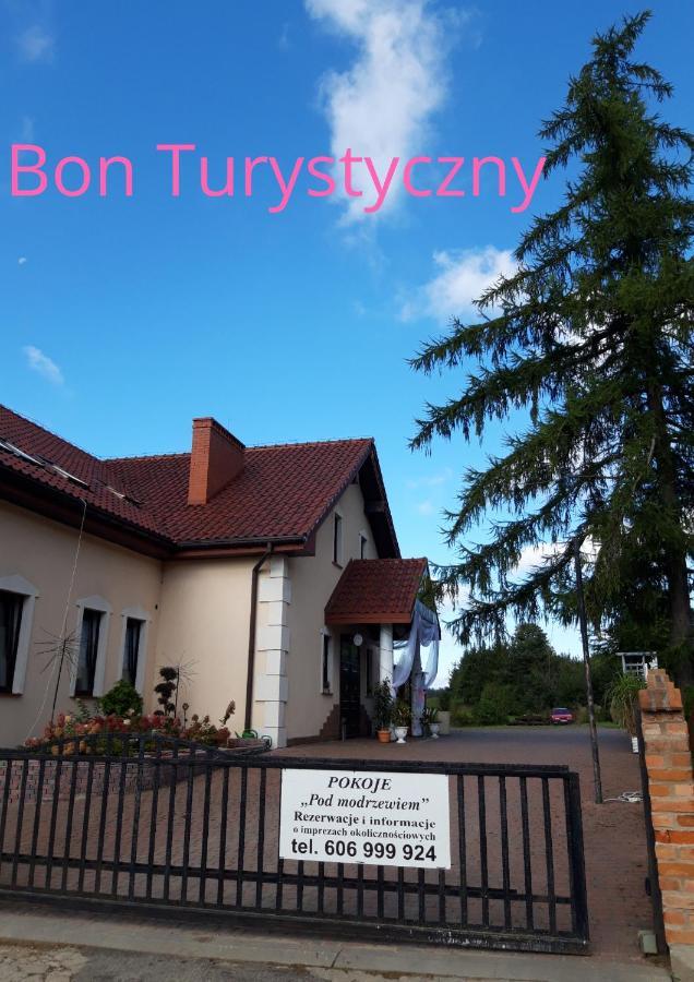 Pensjonat Agroturystyczny Pod Modrzewiem Bed and Breakfast Florczaki Eksteriør billede