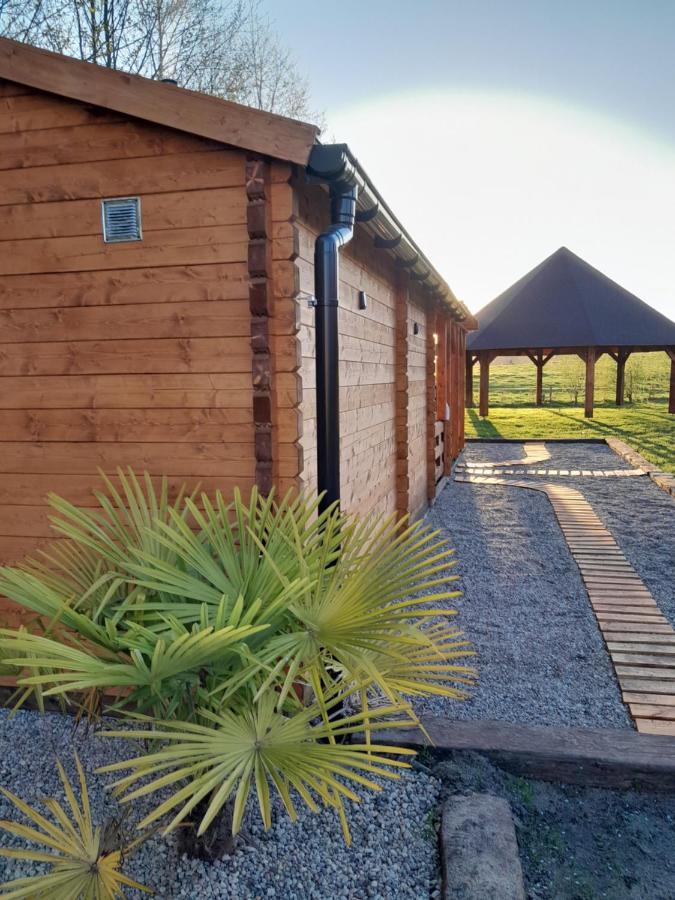 Pensjonat Agroturystyczny Pod Modrzewiem Bed and Breakfast Florczaki Eksteriør billede