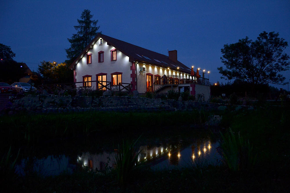 Pensjonat Agroturystyczny Pod Modrzewiem Bed and Breakfast Florczaki Eksteriør billede