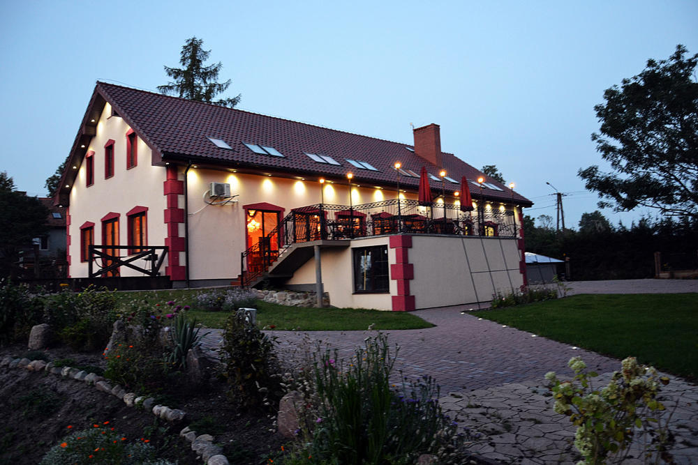 Pensjonat Agroturystyczny Pod Modrzewiem Bed and Breakfast Florczaki Eksteriør billede